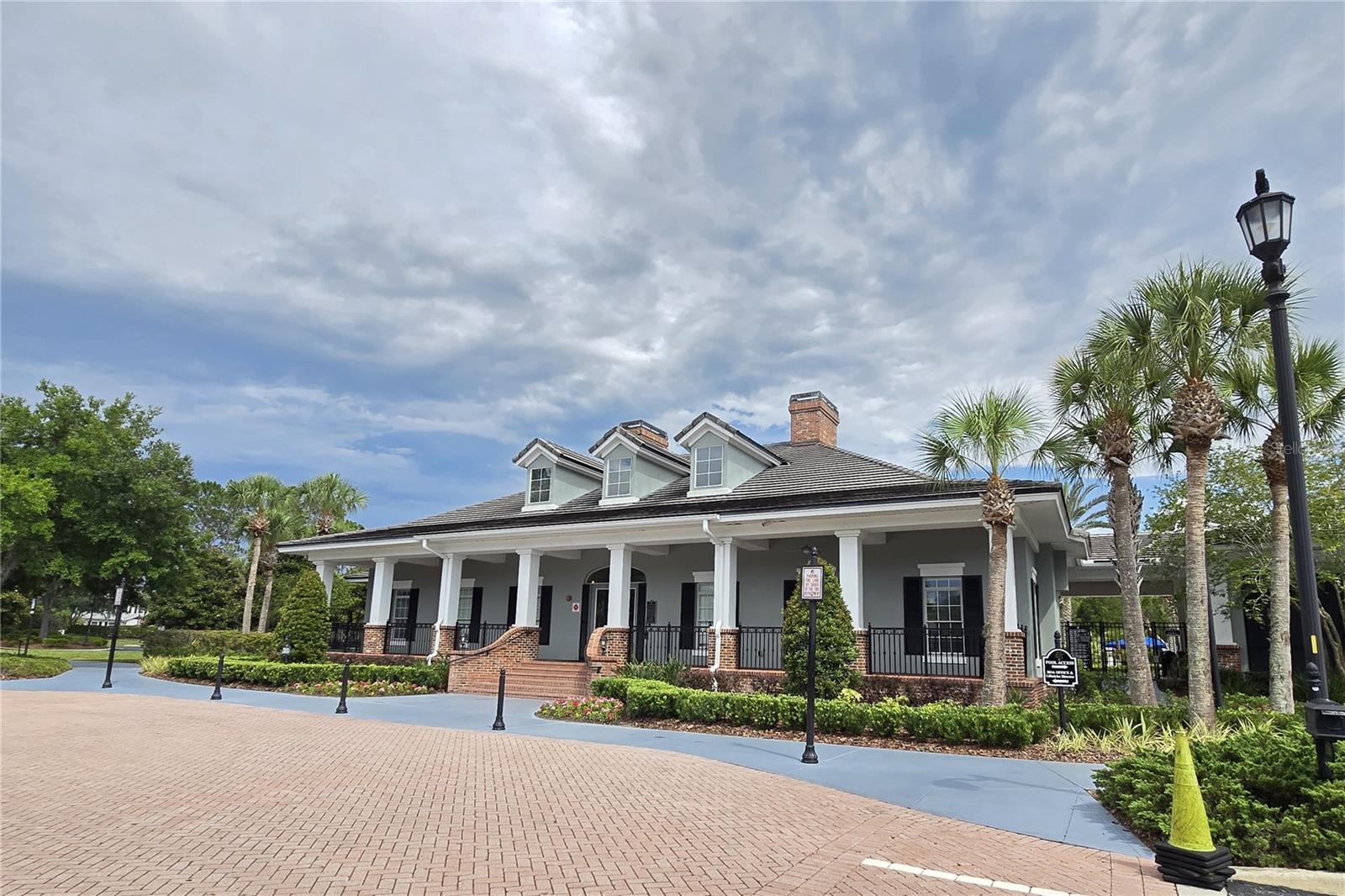 GRAND HAMPTON PH 4 - Residential