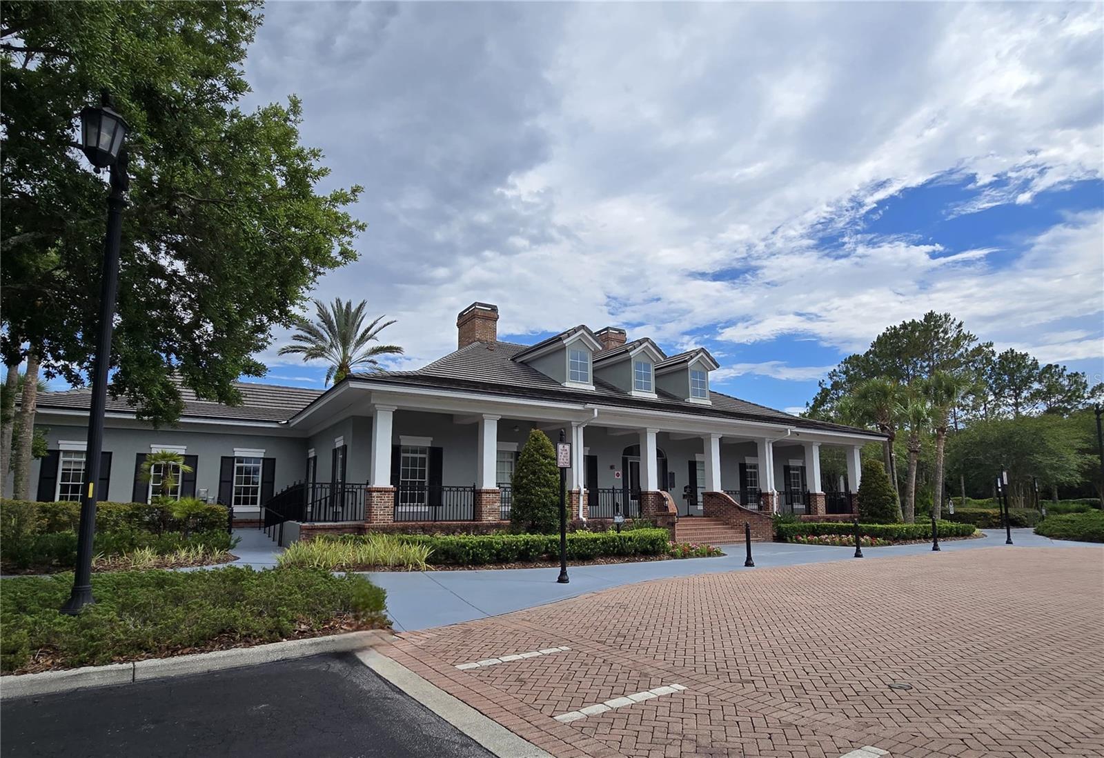 GRAND HAMPTON PH 4 - Residential