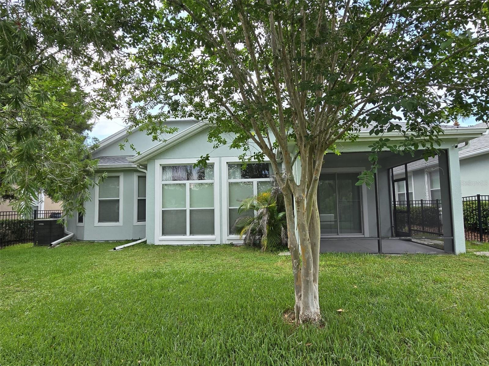 GRAND HAMPTON PH 4 - Residential