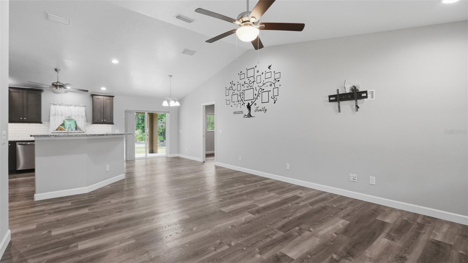 CITRUS SPGS UNIT 05 - Residential