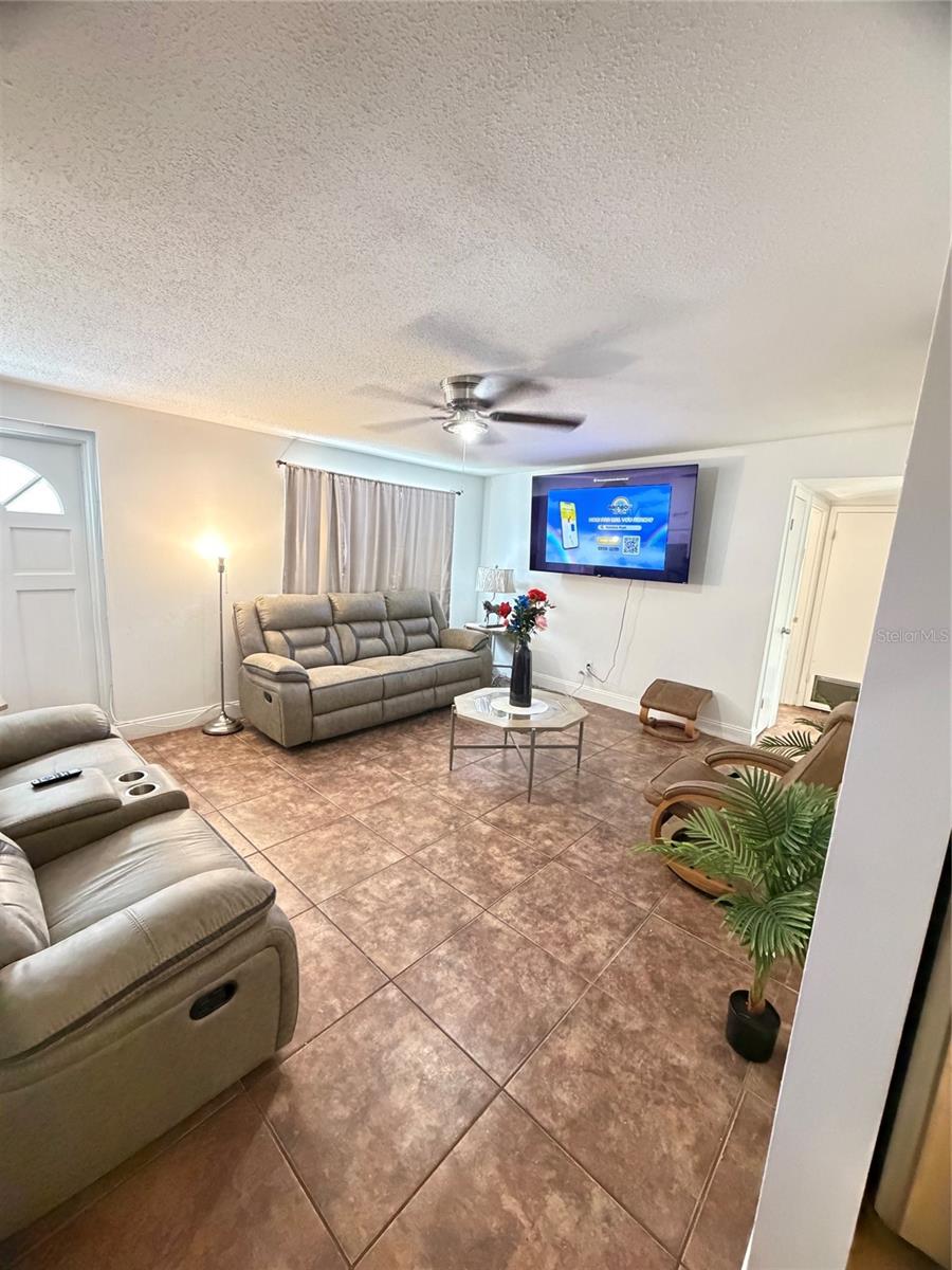 HAVEN GROVE MANOR - Residential