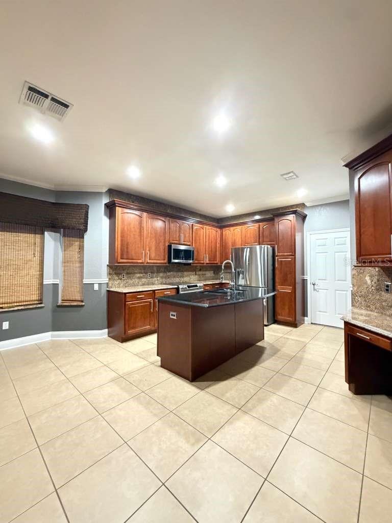 SPRING ISLE - Residential Lease