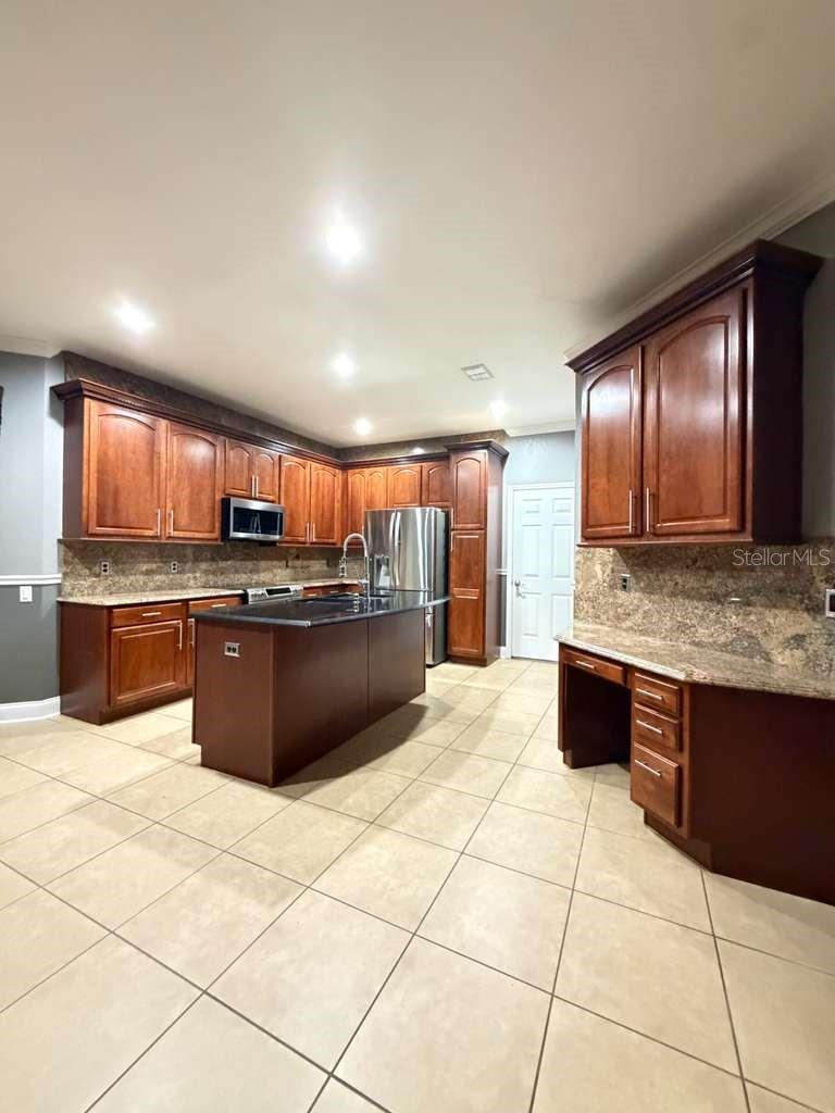 SPRING ISLE - Residential Lease