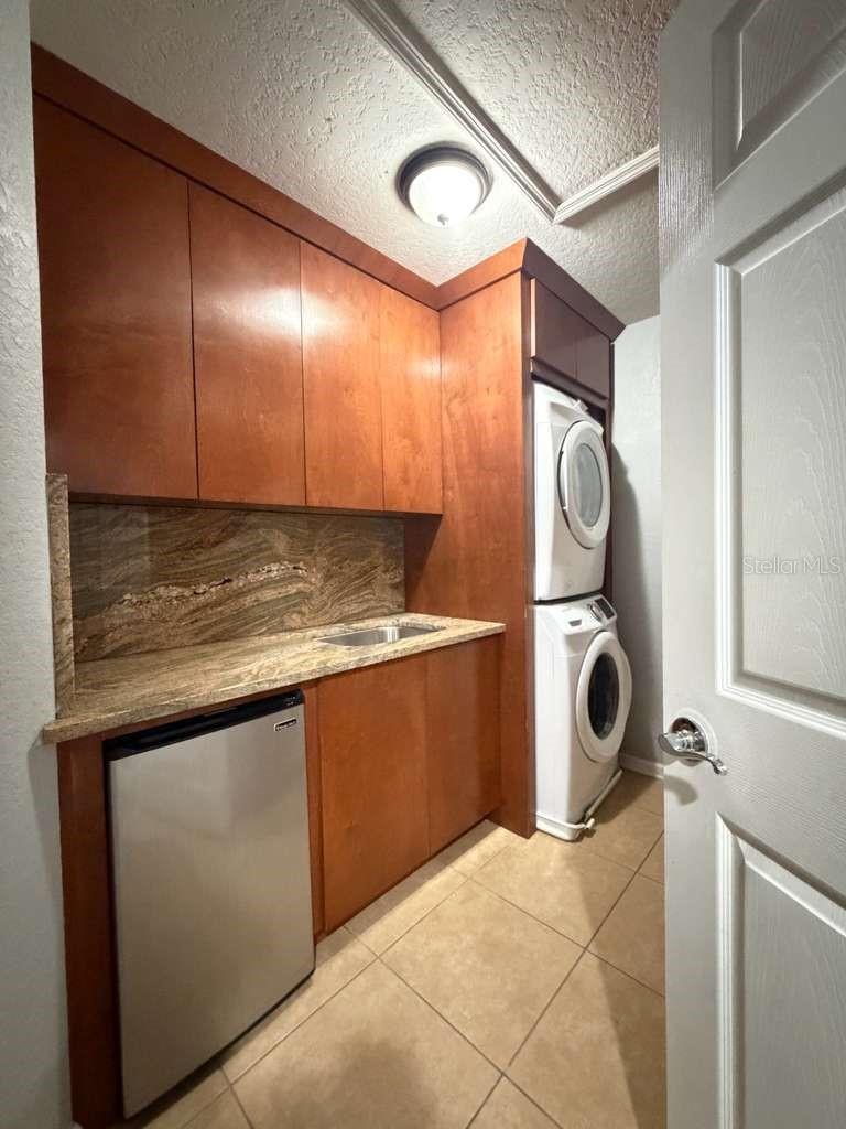 SPRING ISLE - Residential Lease