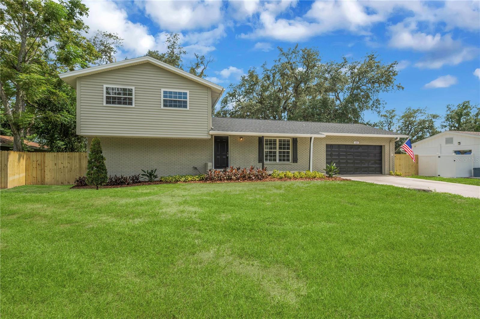 FOUR WINDS ESTATES UNIT 2 - Residential