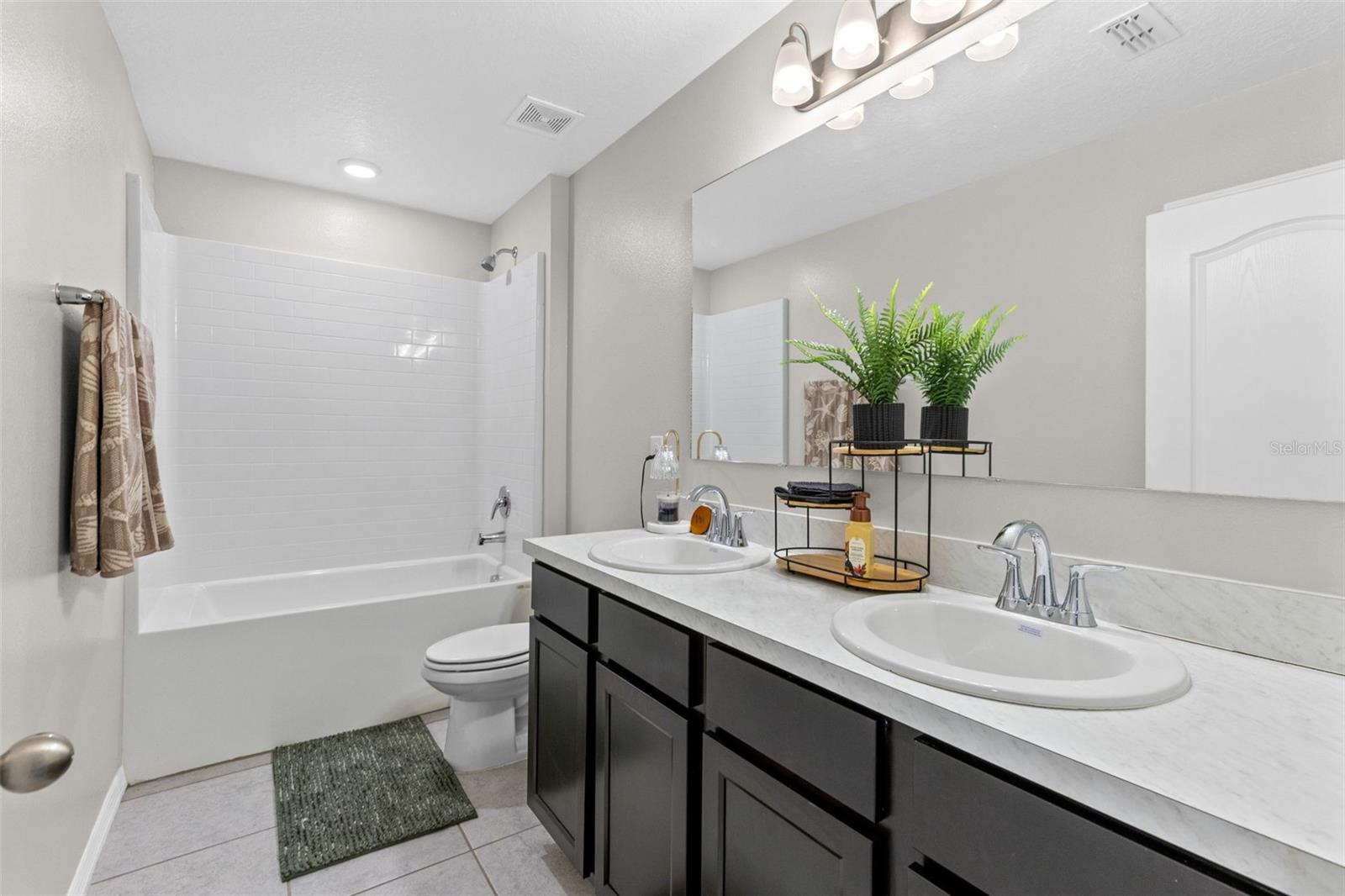 FIESTA KEY - Residential