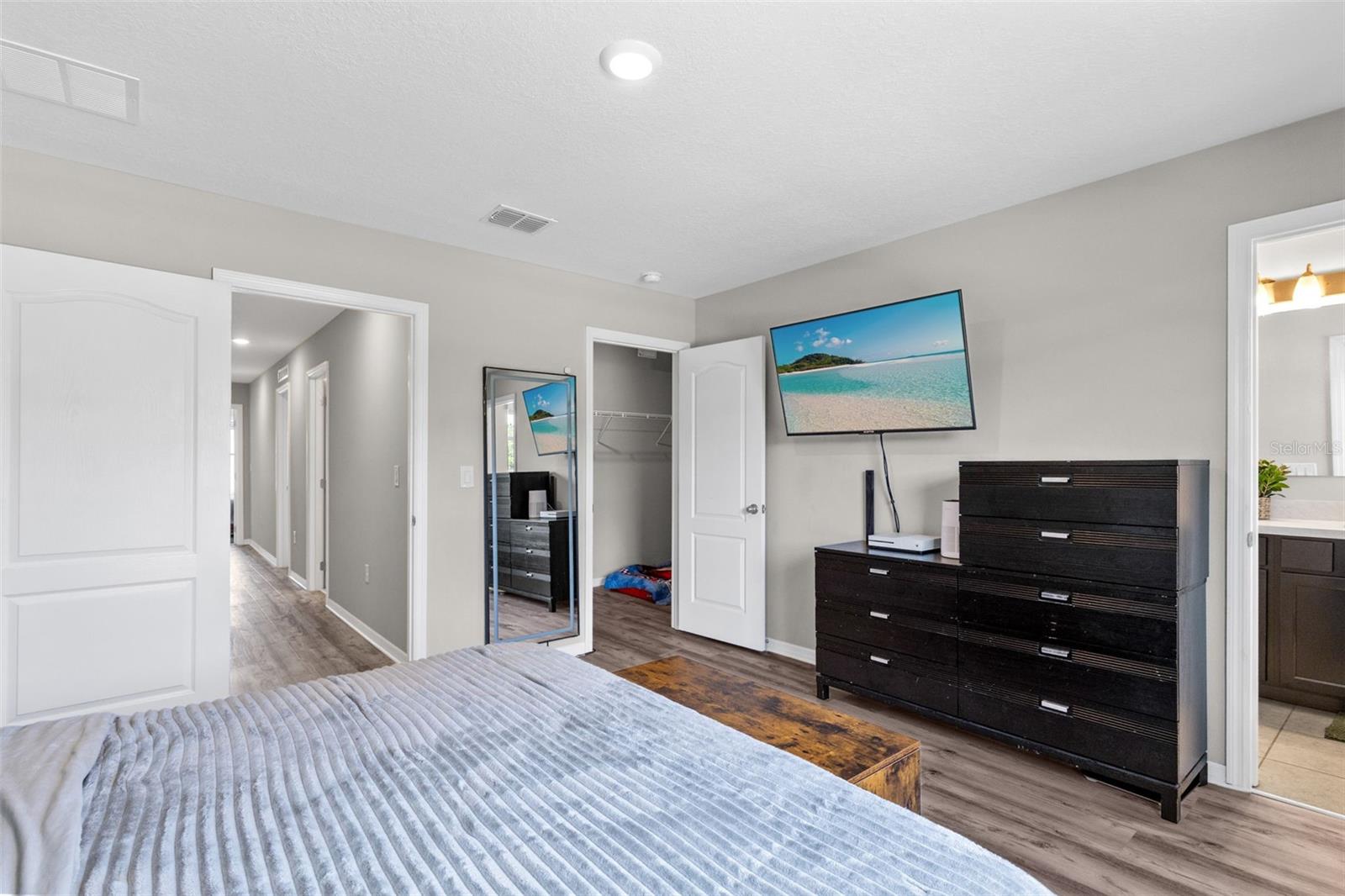 FIESTA KEY - Residential