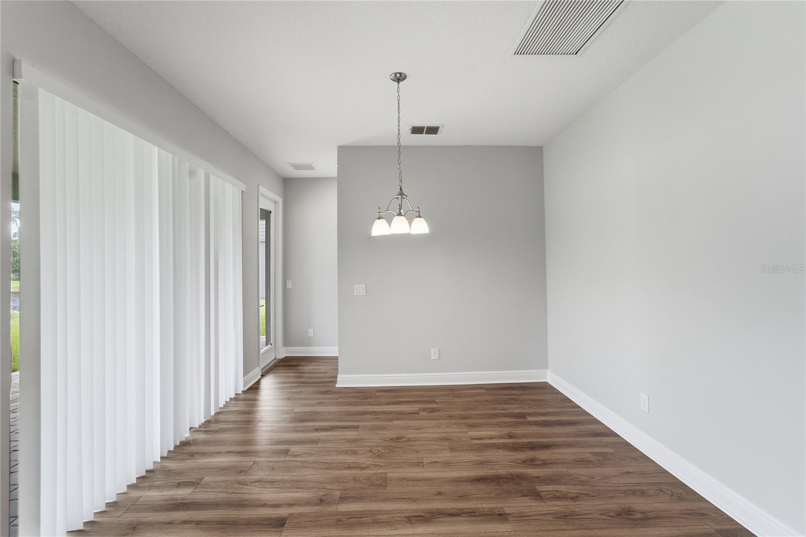 LATHAM PARK SOUTH - Residential