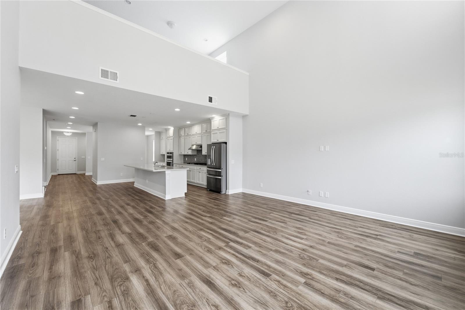 LATHAM PARK SOUTH - Residential