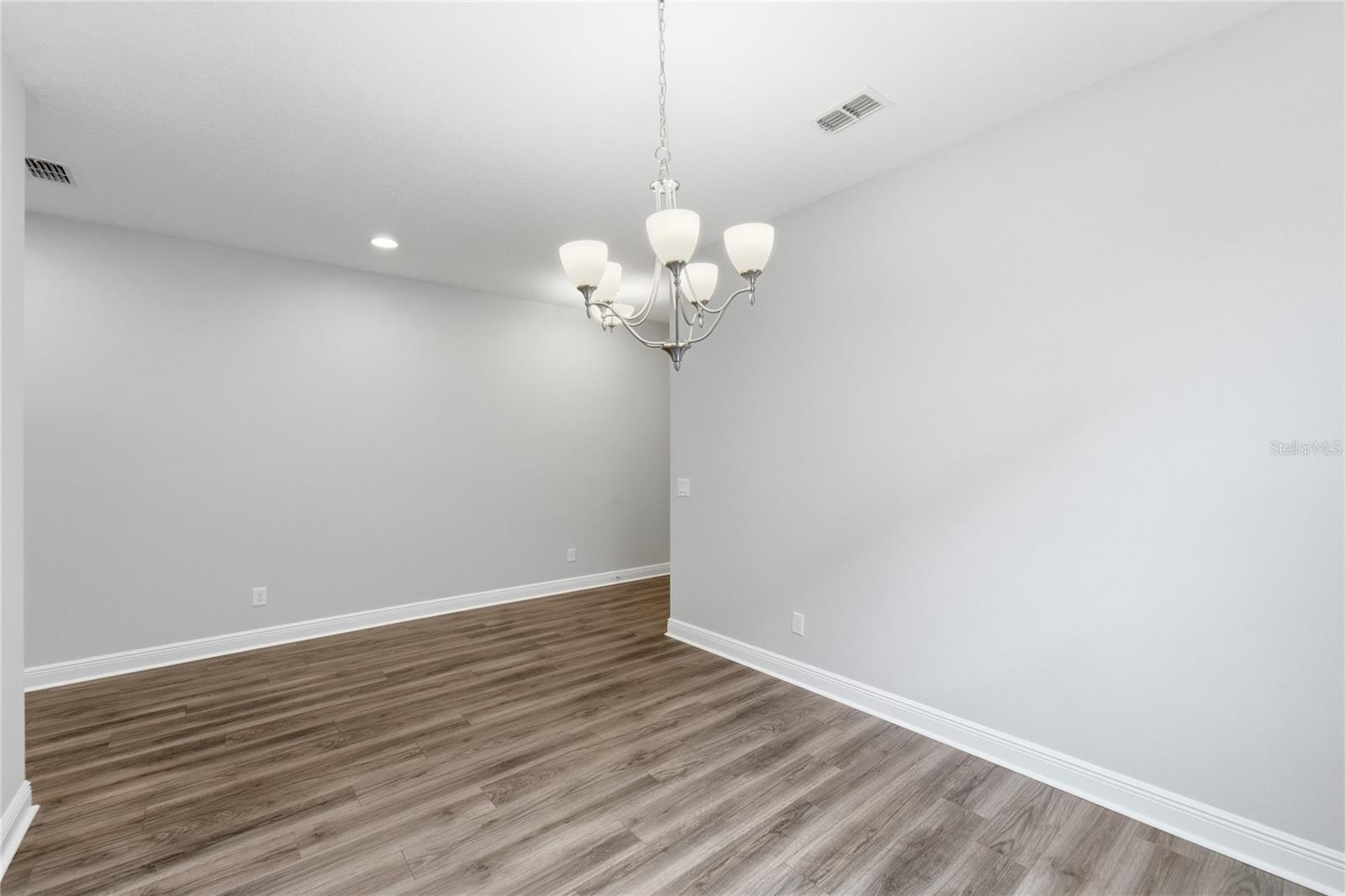 LATHAM PARK SOUTH - Residential