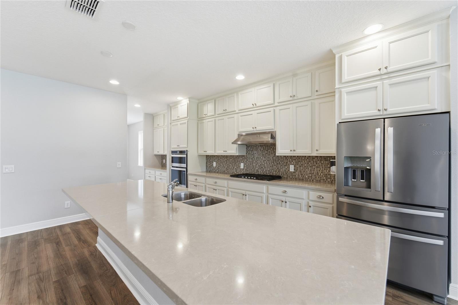 LATHAM PARK SOUTH - Residential
