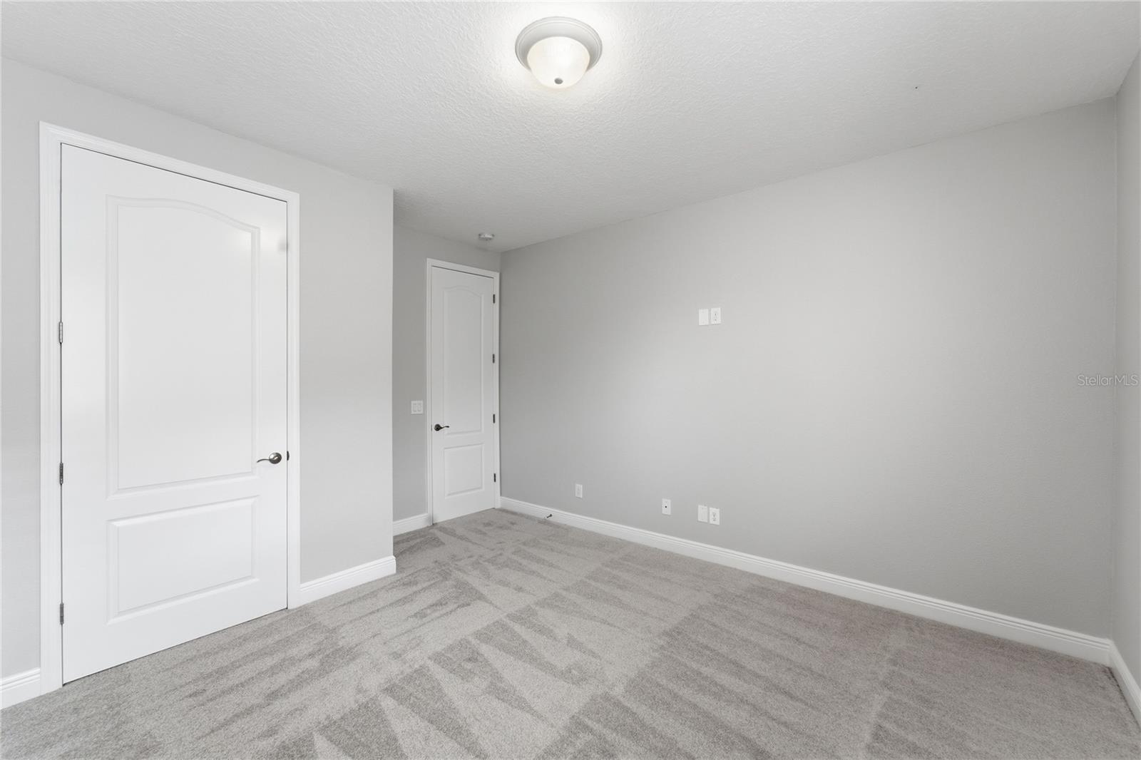 LATHAM PARK SOUTH - Residential