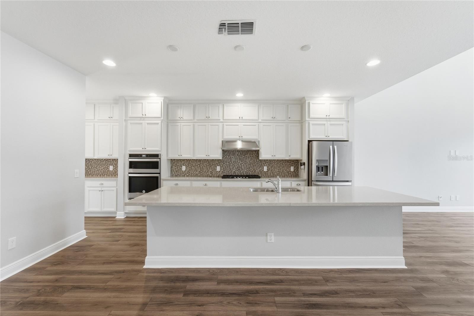LATHAM PARK SOUTH - Residential