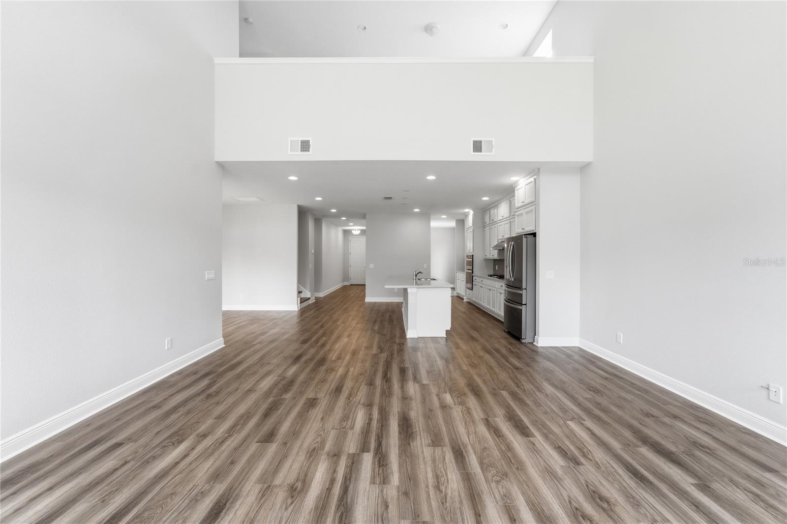 LATHAM PARK SOUTH - Residential