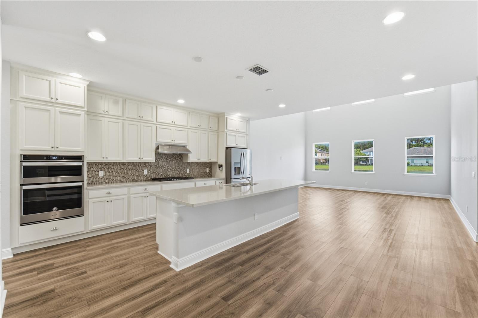 LATHAM PARK SOUTH - Residential