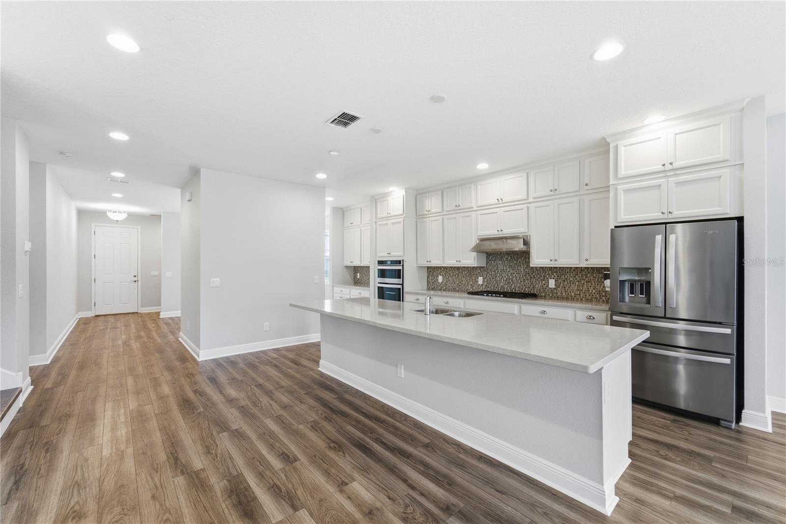 LATHAM PARK SOUTH - Residential
