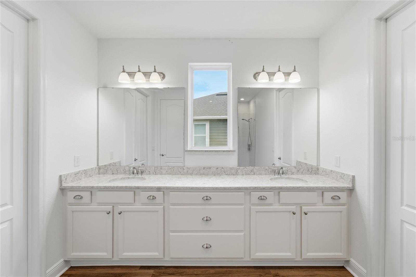 LATHAM PARK SOUTH - Residential