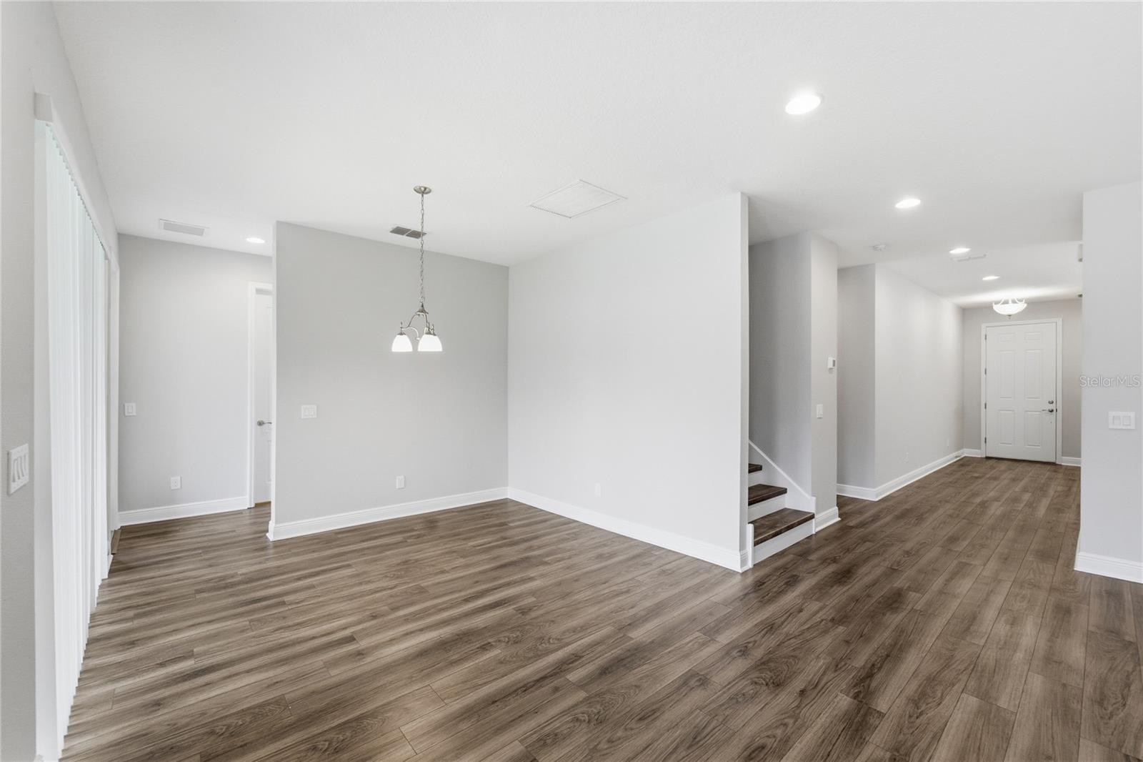 LATHAM PARK SOUTH - Residential