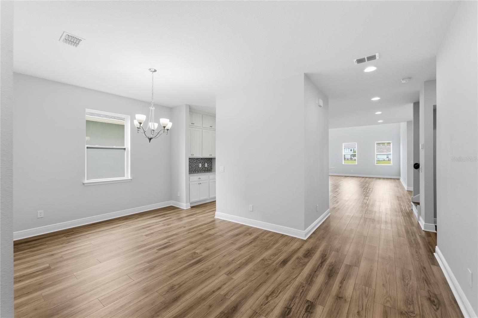 LATHAM PARK SOUTH - Residential