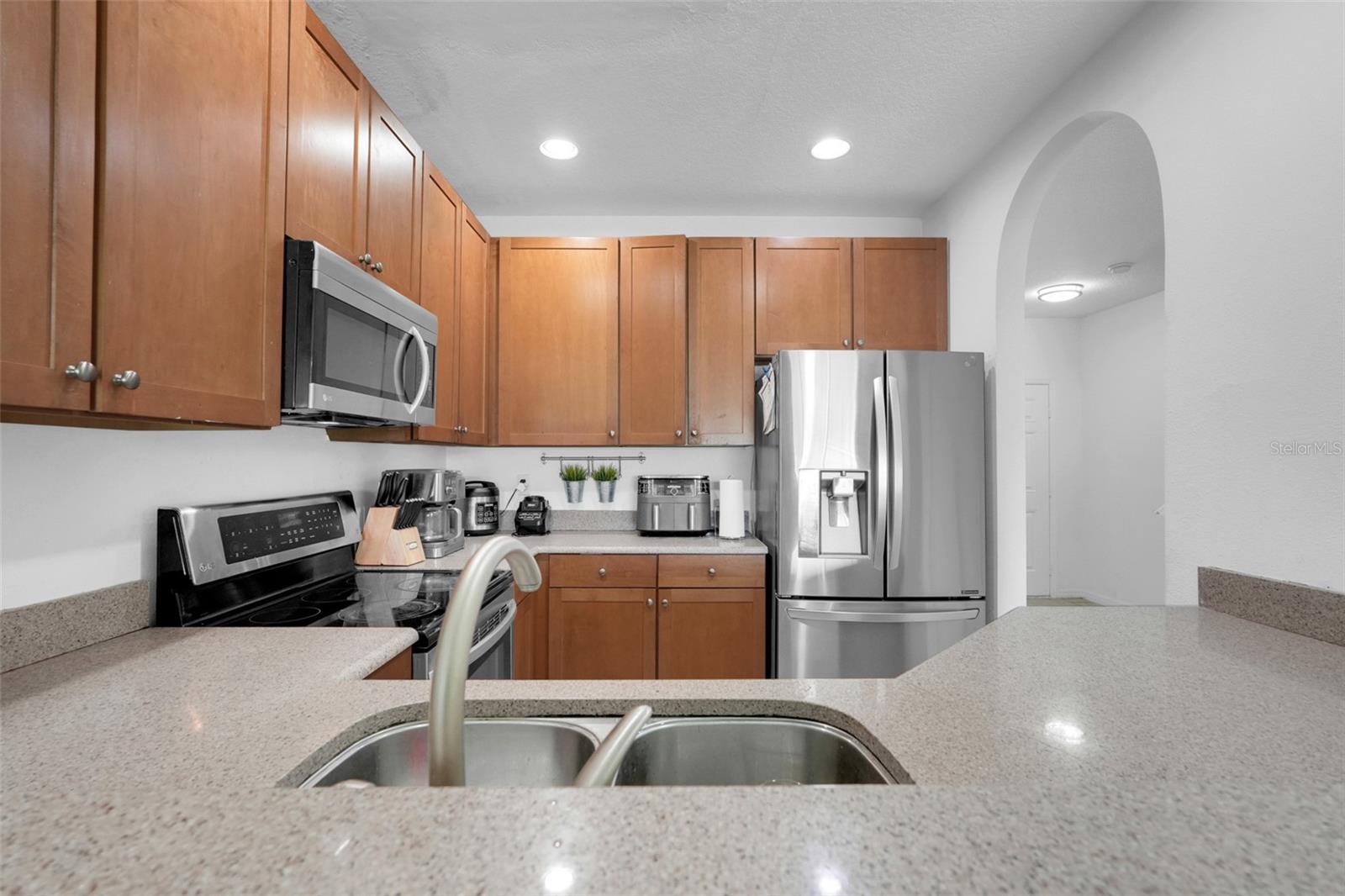 SAVANNAH PINES CONDO PHS 4, 8 AND 9 - Residential