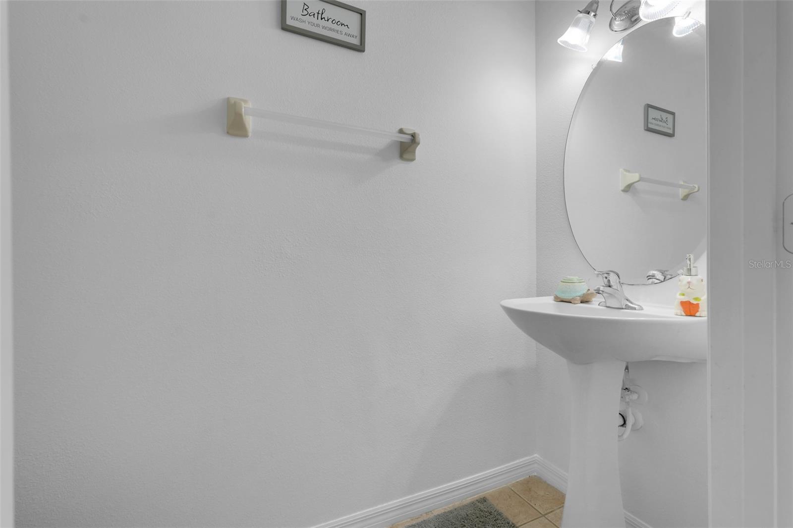 SAVANNAH PINES CONDO PHS 4, 8 AND 9 - Residential