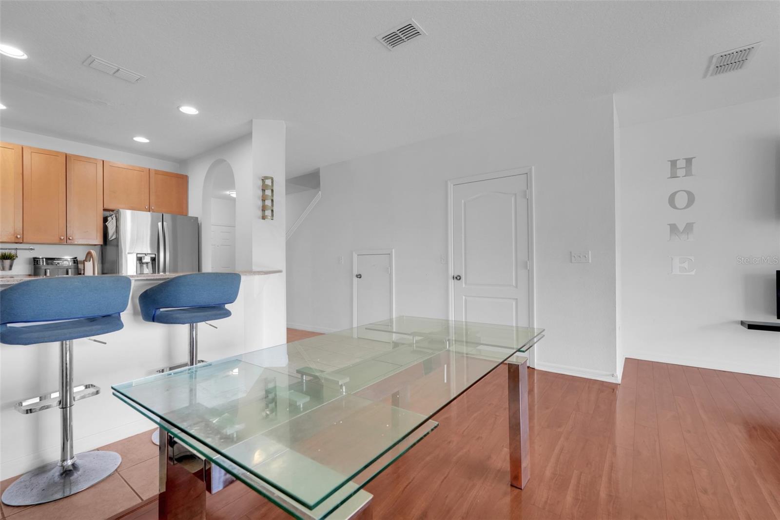 SAVANNAH PINES CONDO PHS 4, 8 AND 9 - Residential