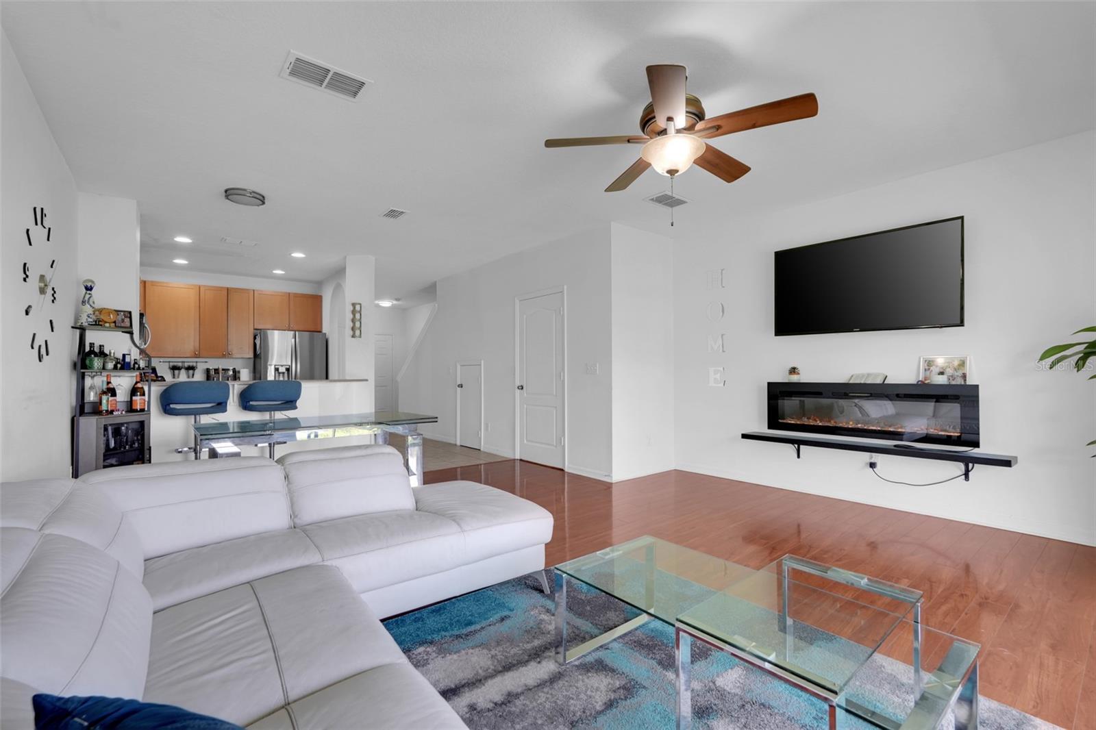 SAVANNAH PINES CONDO PHS 4, 8 AND 9 - Residential