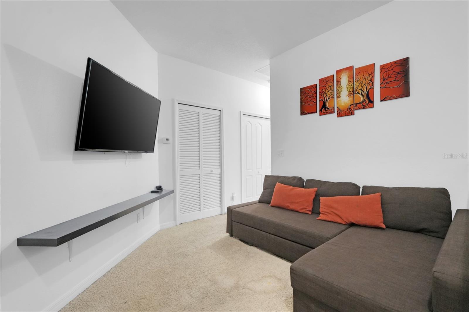 SAVANNAH PINES CONDO PHS 4, 8 AND 9 - Residential
