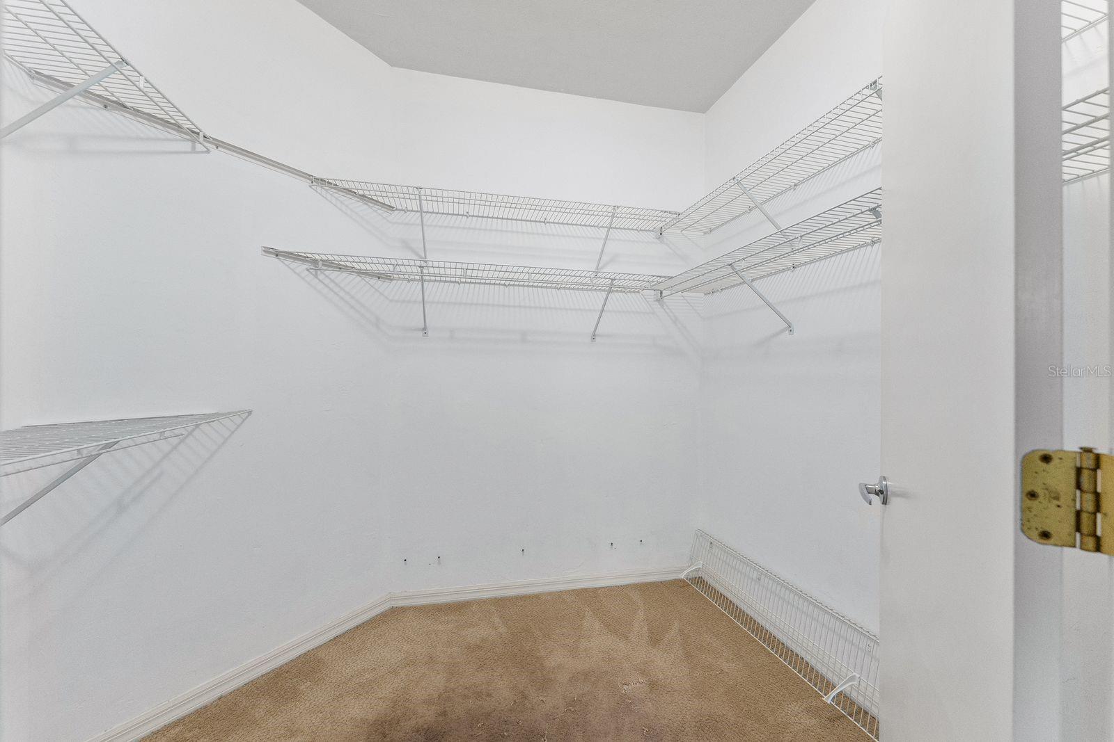 MILE RUN UNIT D REP - Residential Lease