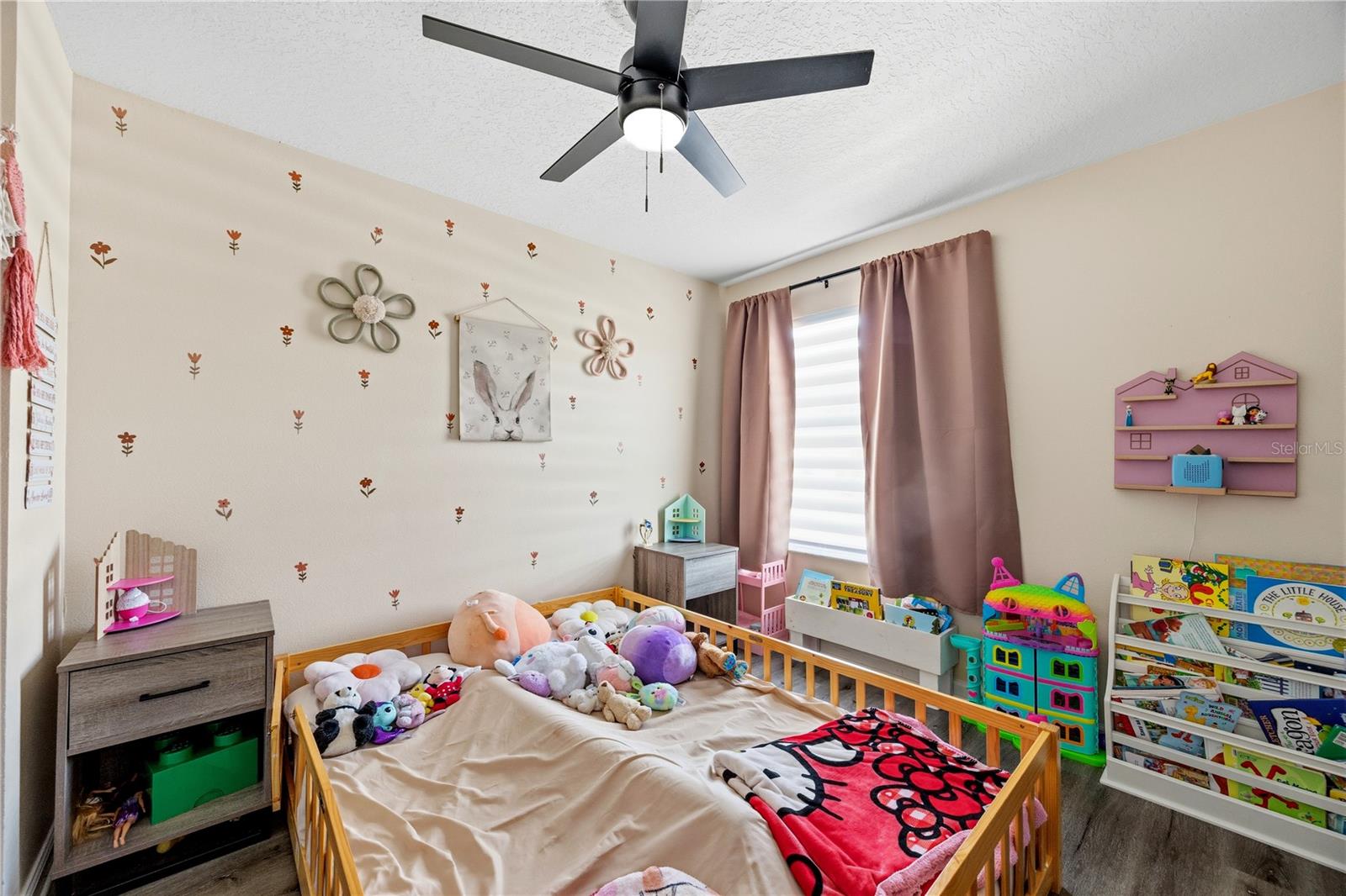 OAKHURST RESERVE UNIT ONE - Residential