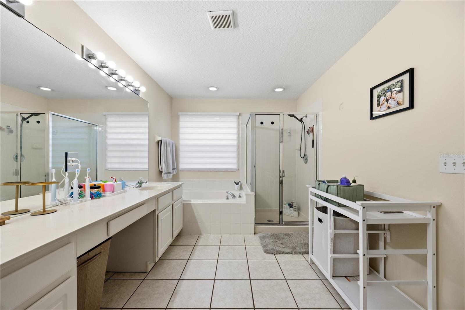 OAKHURST RESERVE UNIT ONE - Residential