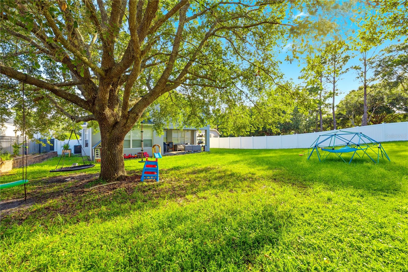 OAKHURST RESERVE UNIT ONE - Residential