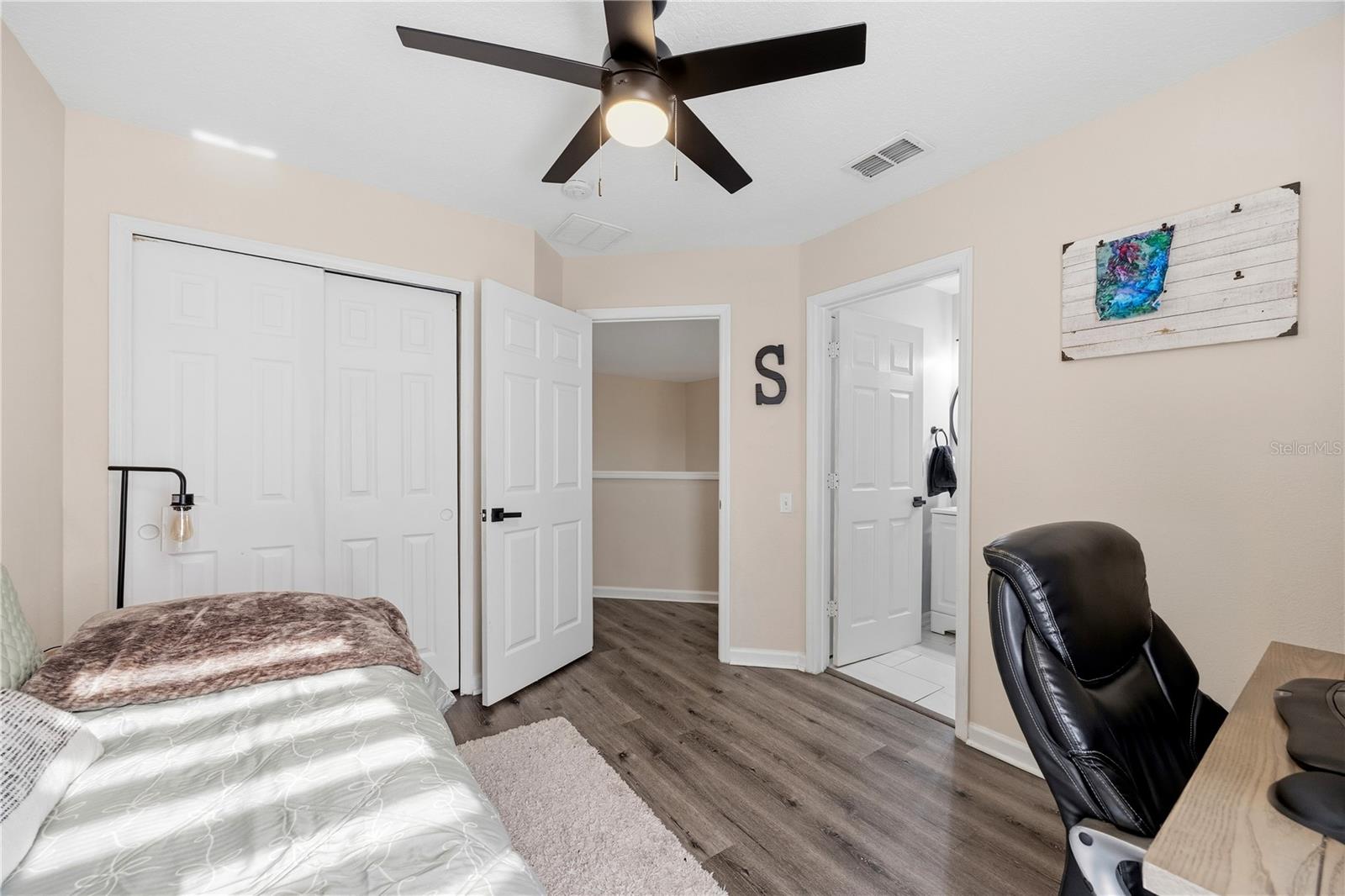 OAKHURST RESERVE UNIT ONE - Residential