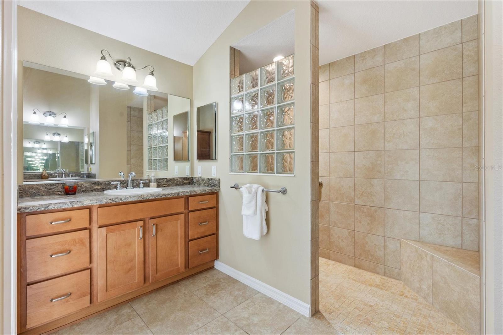 OXFORD OAKS PH 1 - Residential