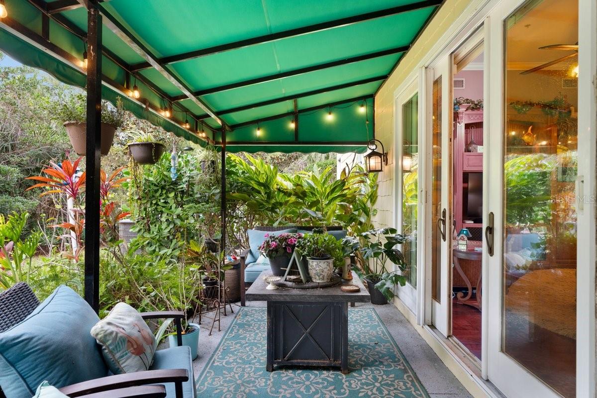 OAK HAMMOCK ESTATES - Residential