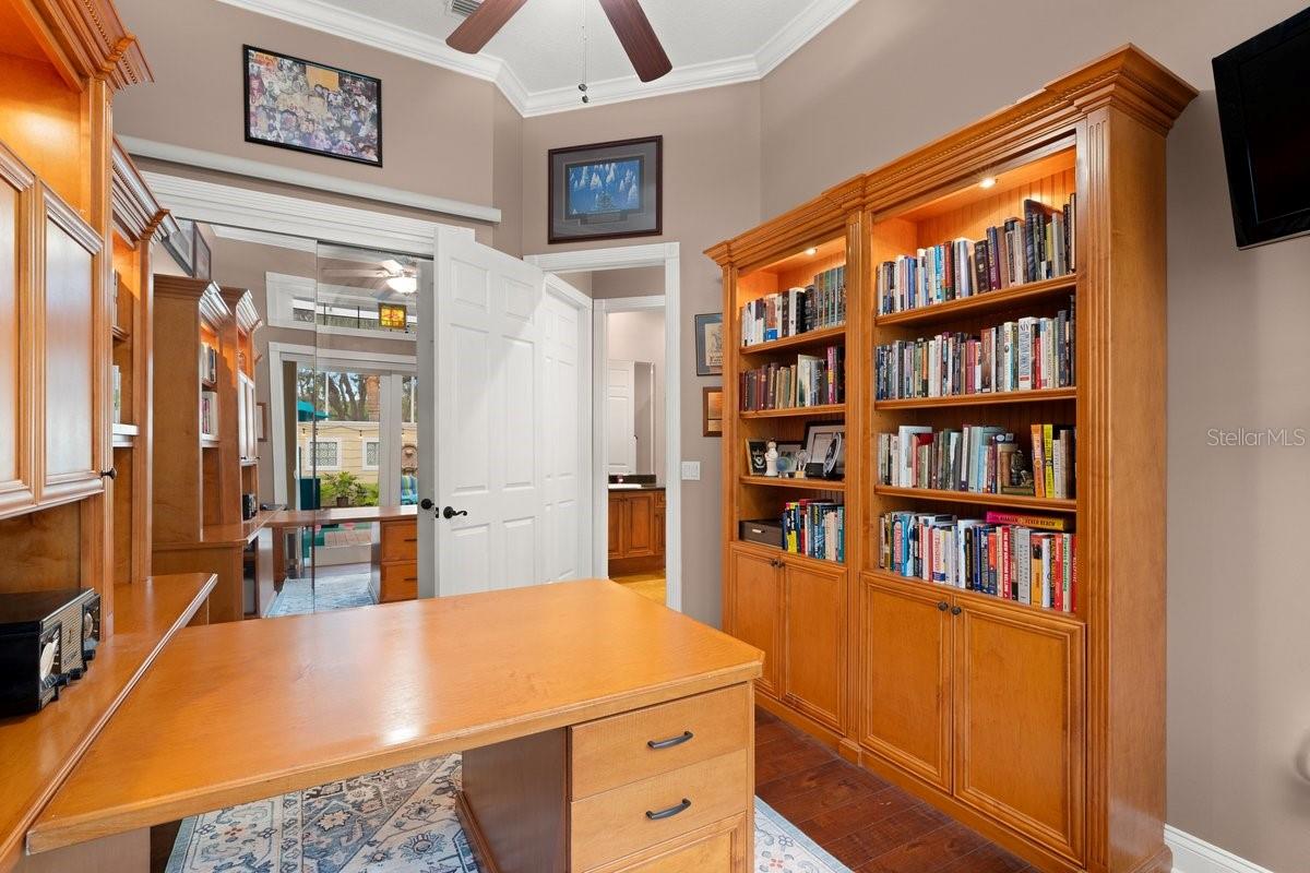 OAK HAMMOCK ESTATES - Residential