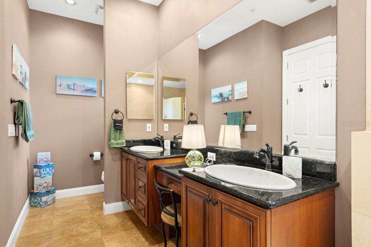 OAK HAMMOCK ESTATES - Residential