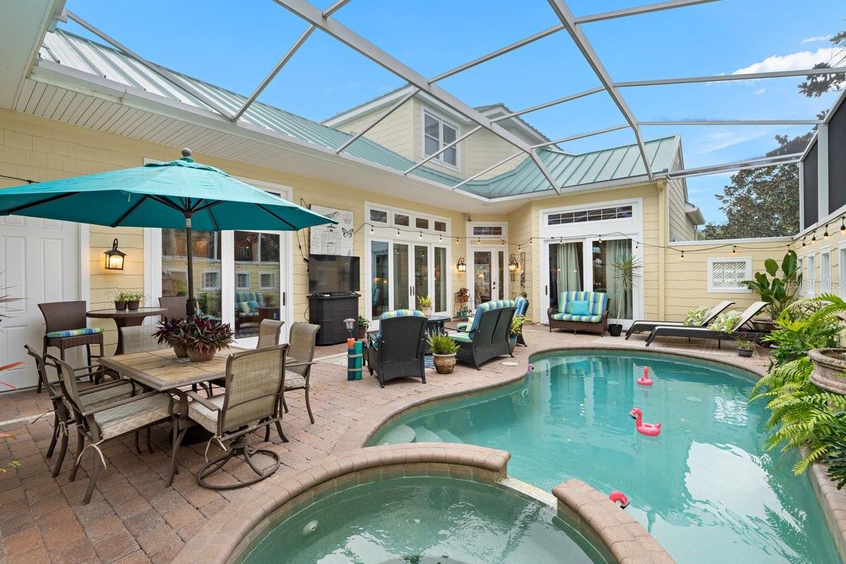 OAK HAMMOCK ESTATES - Residential
