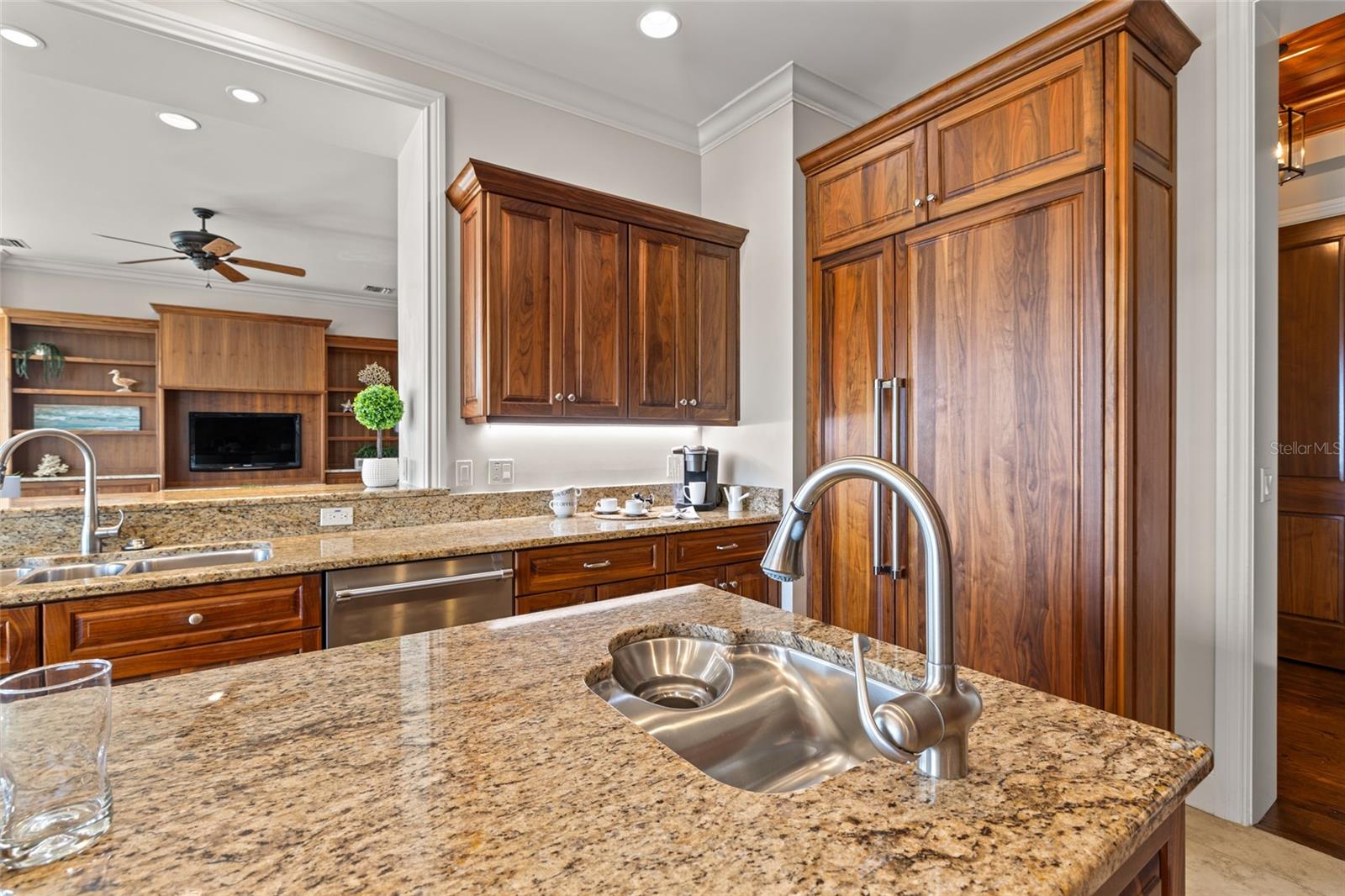 VENETIAN ISLES - Residential