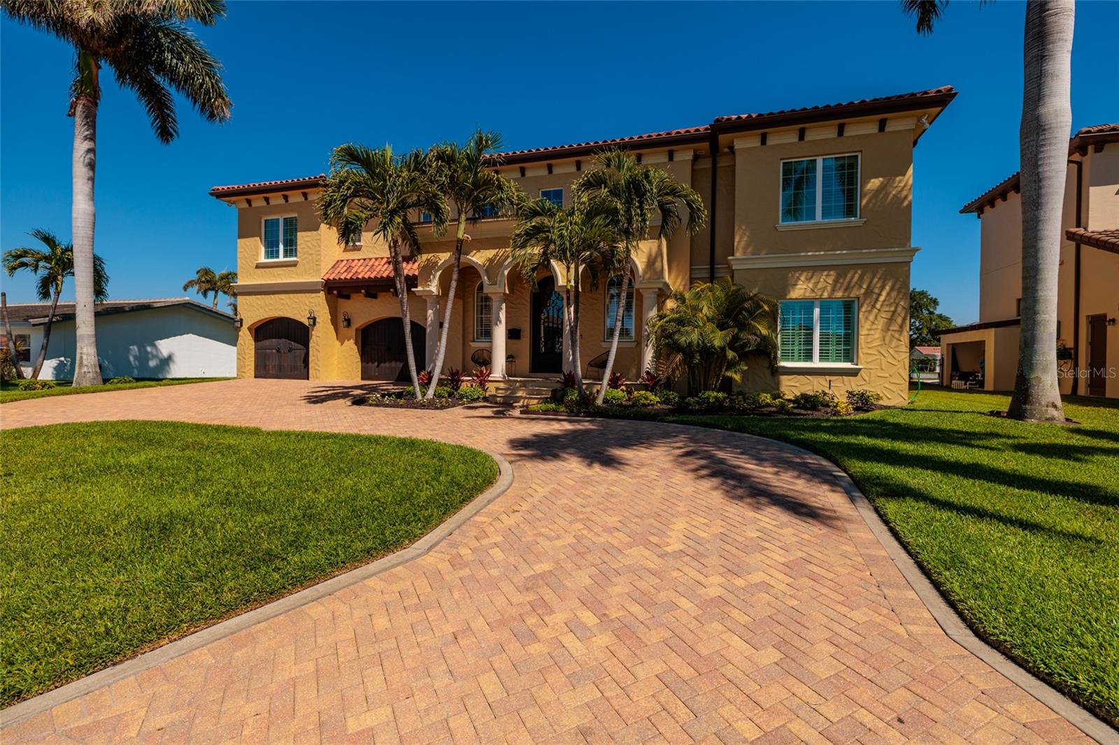 VENETIAN ISLES - Residential