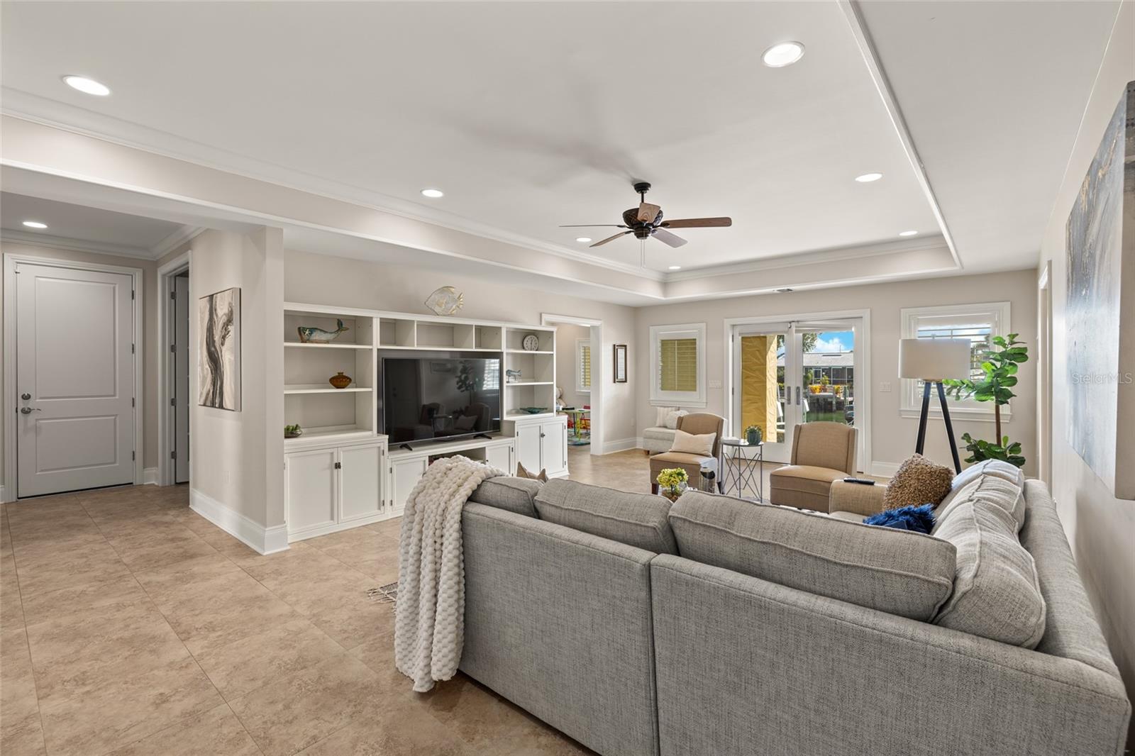 VENETIAN ISLES - Residential