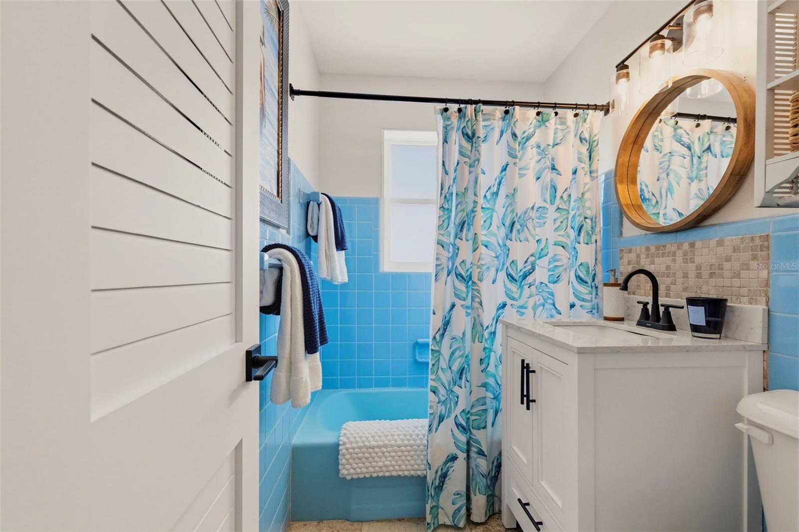 SEABREEZE SHORES IN KINGSTON PARK - Residential