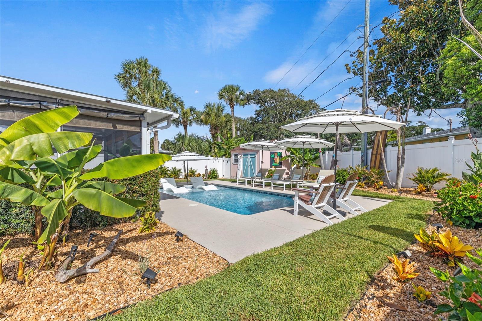 SEABREEZE SHORES IN KINGSTON PARK - Residential