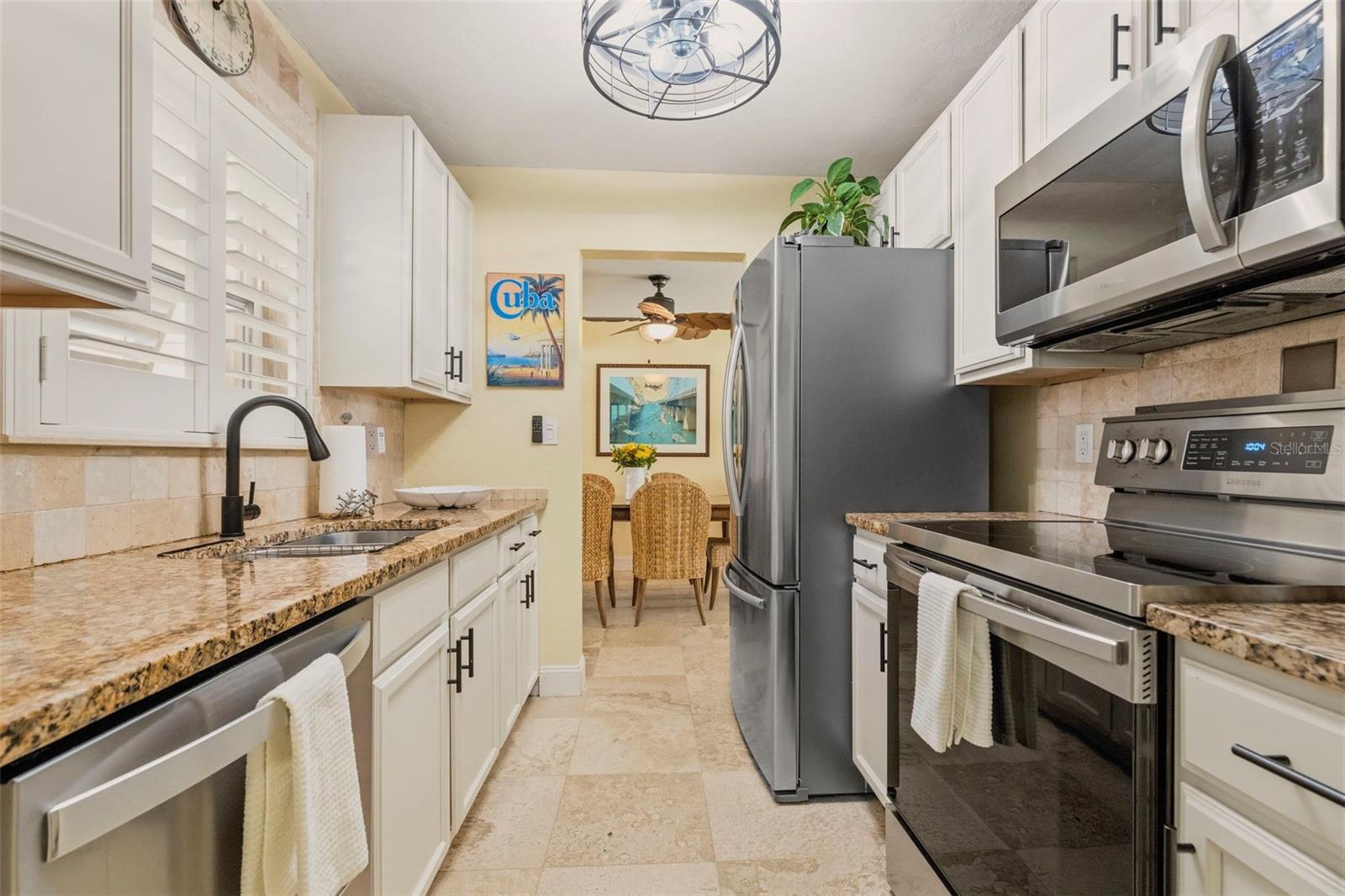 SEABREEZE SHORES IN KINGSTON PARK - Residential