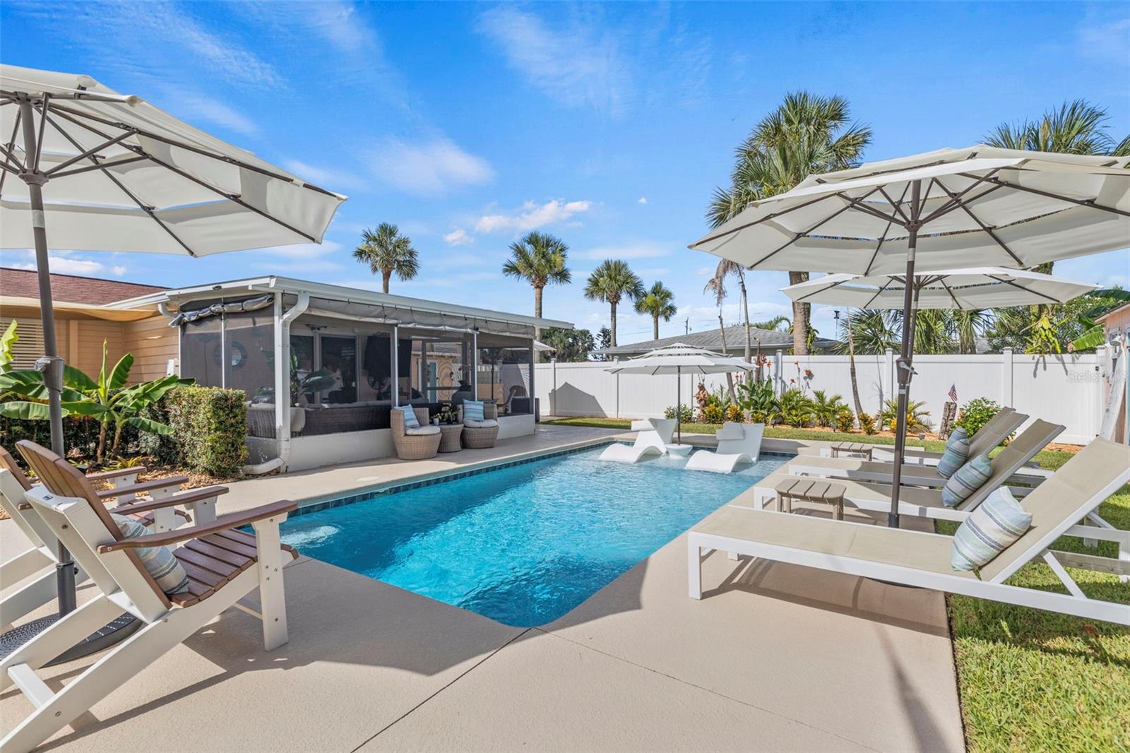 SEABREEZE SHORES IN KINGSTON PARK - Residential