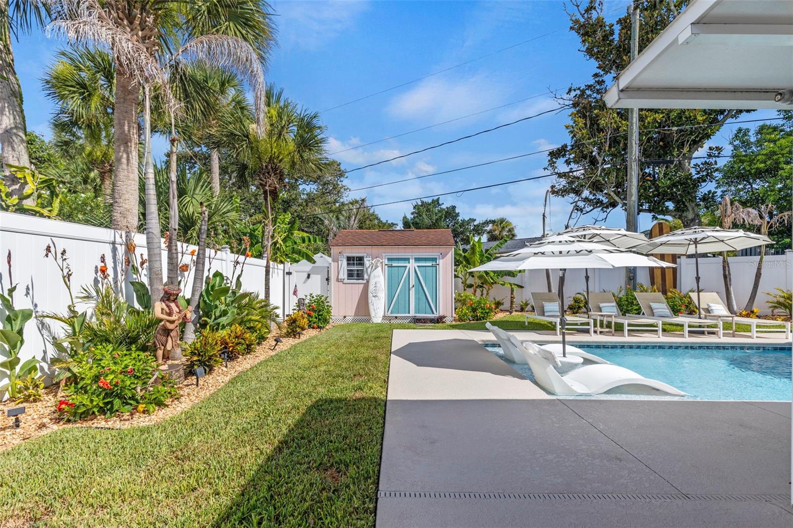 SEABREEZE SHORES IN KINGSTON PARK - Residential