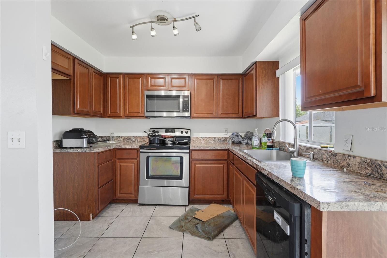 SKY LAKE SOUTHA ADD 02 - Residential