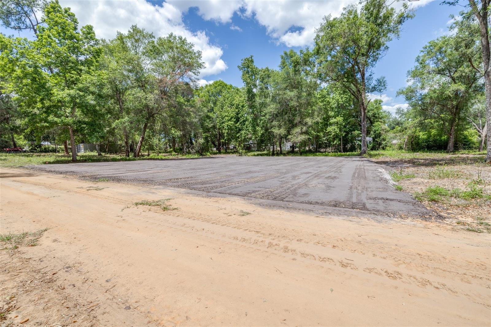 Serene Quarter-Acre Lot Ready for Your Plans
Tucked away in a tranquil pocket of Webster, this 0.25-acre homesite (Parcel S15A214) is the ideal foundation for your next chapter. Why settle for an existing house when you can create a space tailored to your unique needs? This Sumter County gem offers a secluded feel without sacrificing convenience, making it the ultimate spot for a primary residence or a private escape.
Bringing your vision to life is easier than ever with recent road improvements leading to the property, alongside completed electricity utilities and engineering on the street. Additionally, the lot is primed for development with recent success in both well drilling and standard septic systems in the area.
Beyond its practical readiness, this location offers an incredible lifestyle. With the purchase of this property, you gain exclusive private access to the neighborhood lake. You are also just moments away from a local County Park, fully equipped with barbecue facilities, a boat ramp, and more for endless outdoor enjoyment.  Don't just buy a house—build your vision.