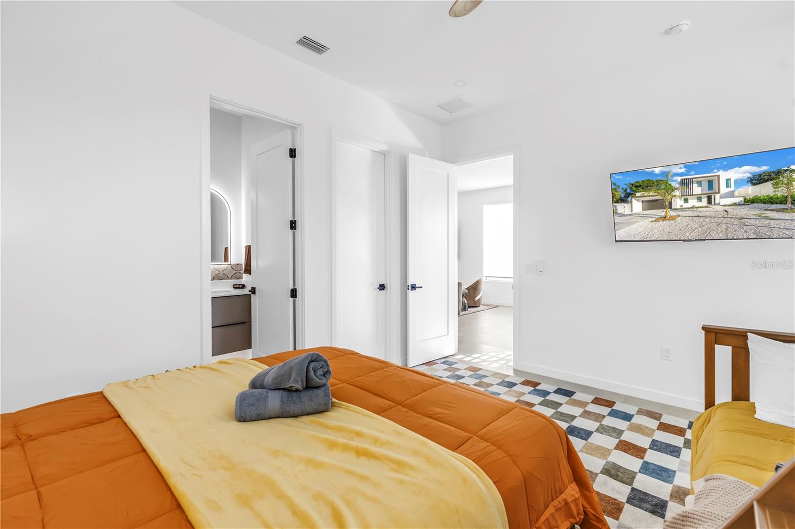 LOMA LINDA PARK - Residential