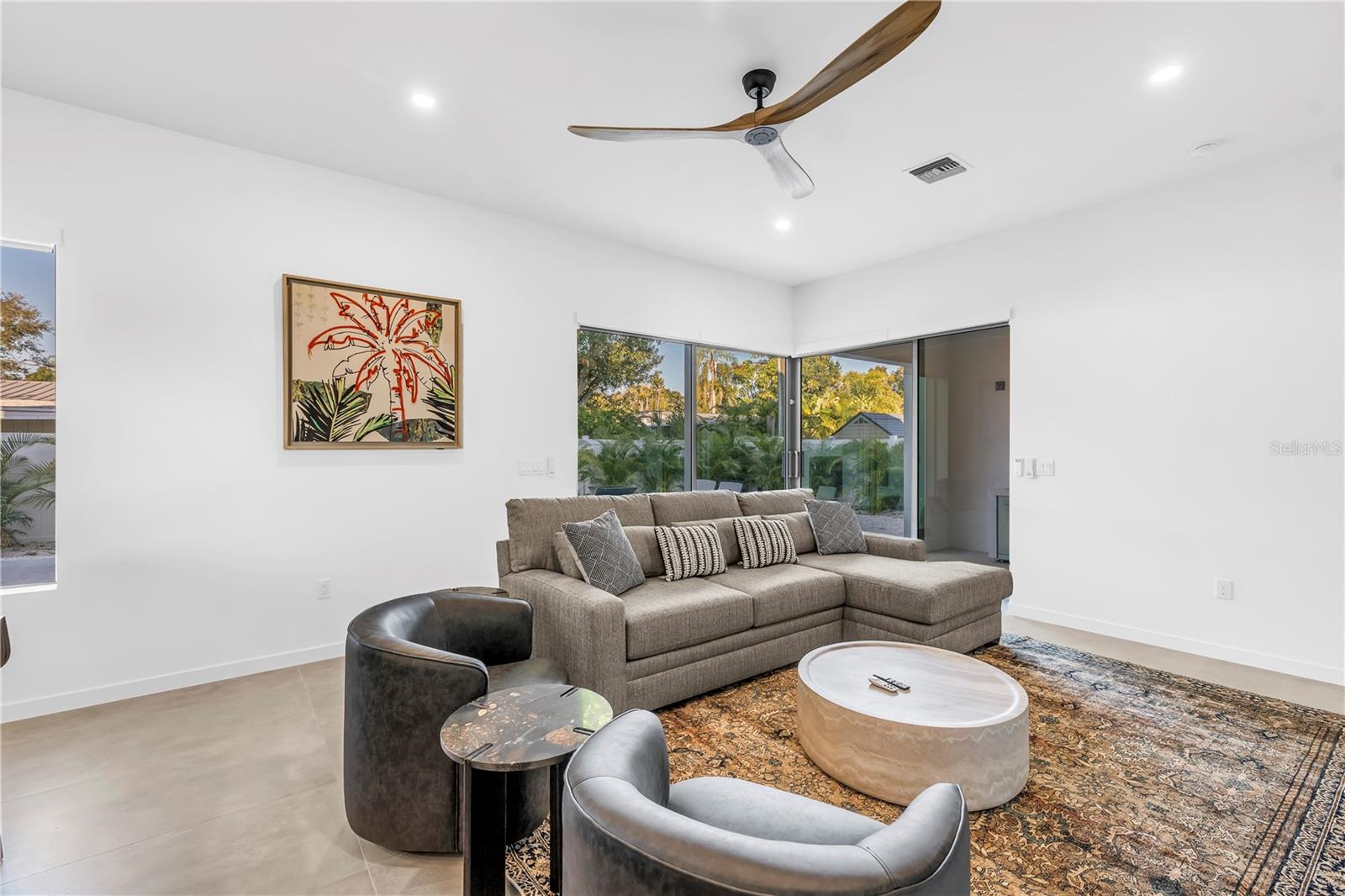 LOMA LINDA PARK - Residential